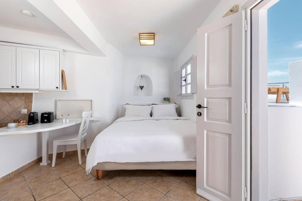 Calderas Hug & Panoramic Sea View - 3 Lux Suites Imerovigli  Eksteriør billede